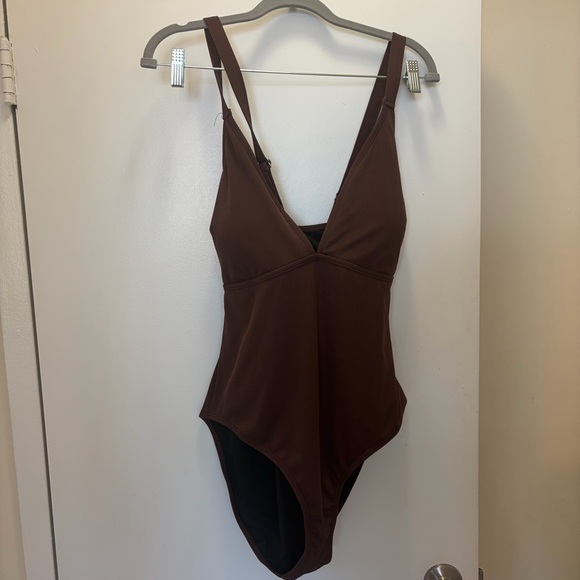 Meet.Curve Chic Brown One-Piece Swimsuit Size XL(US 16/18) - Picture 5 of 8